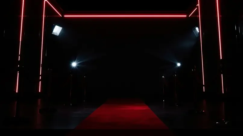 女星红毯礼服翻车，高清生图曝光引热议 - 今日吃瓜大赛娱乐爆料配图
